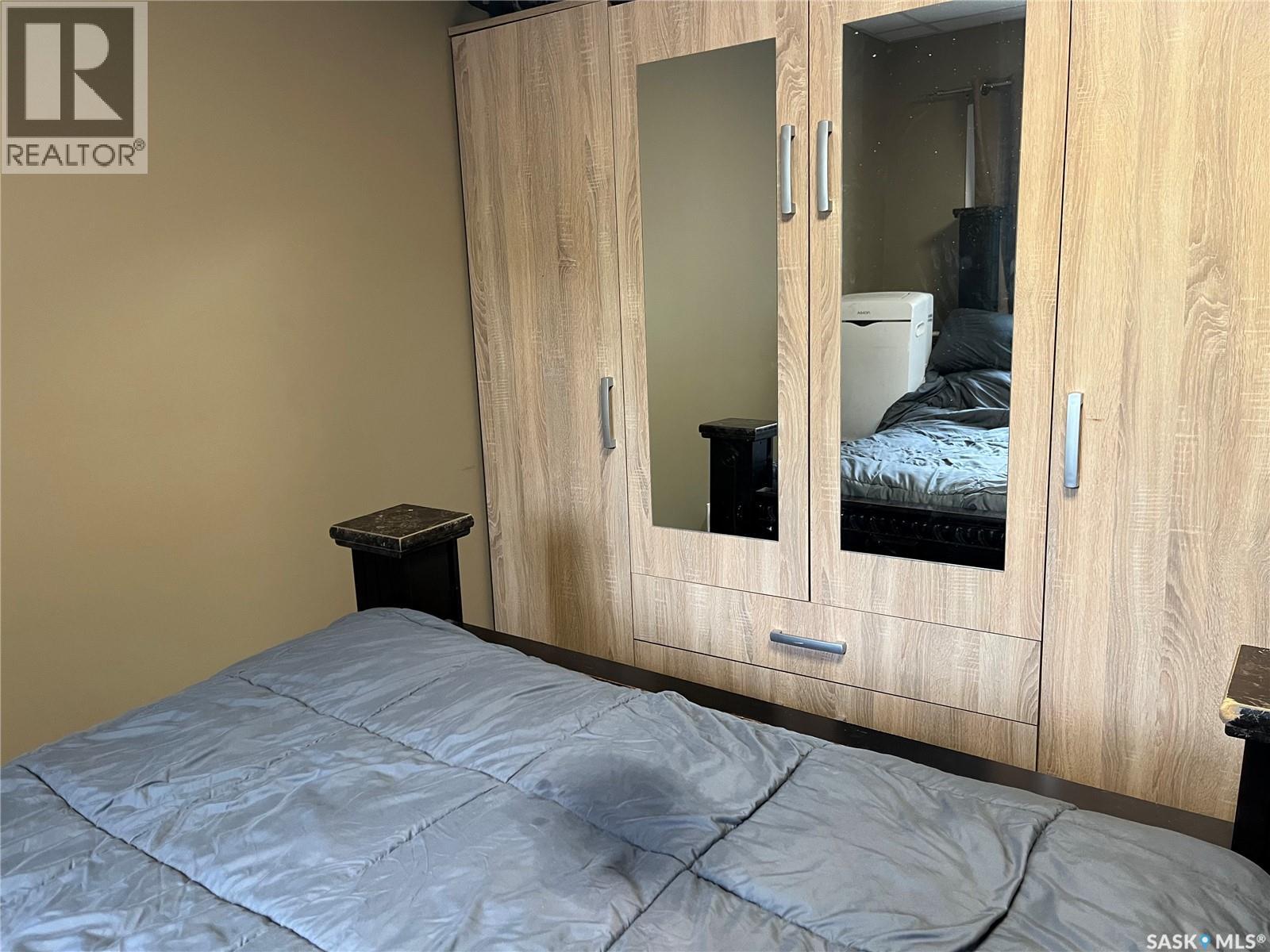 1447 Robinson Street, Regina, Saskatchewan  S4T 2N7 - Photo 9 - SK027460