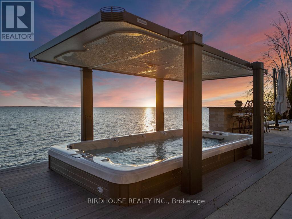 16 Garden Gate, Brock, Ontario  L0K 1A0 - Photo 3 - N12389415