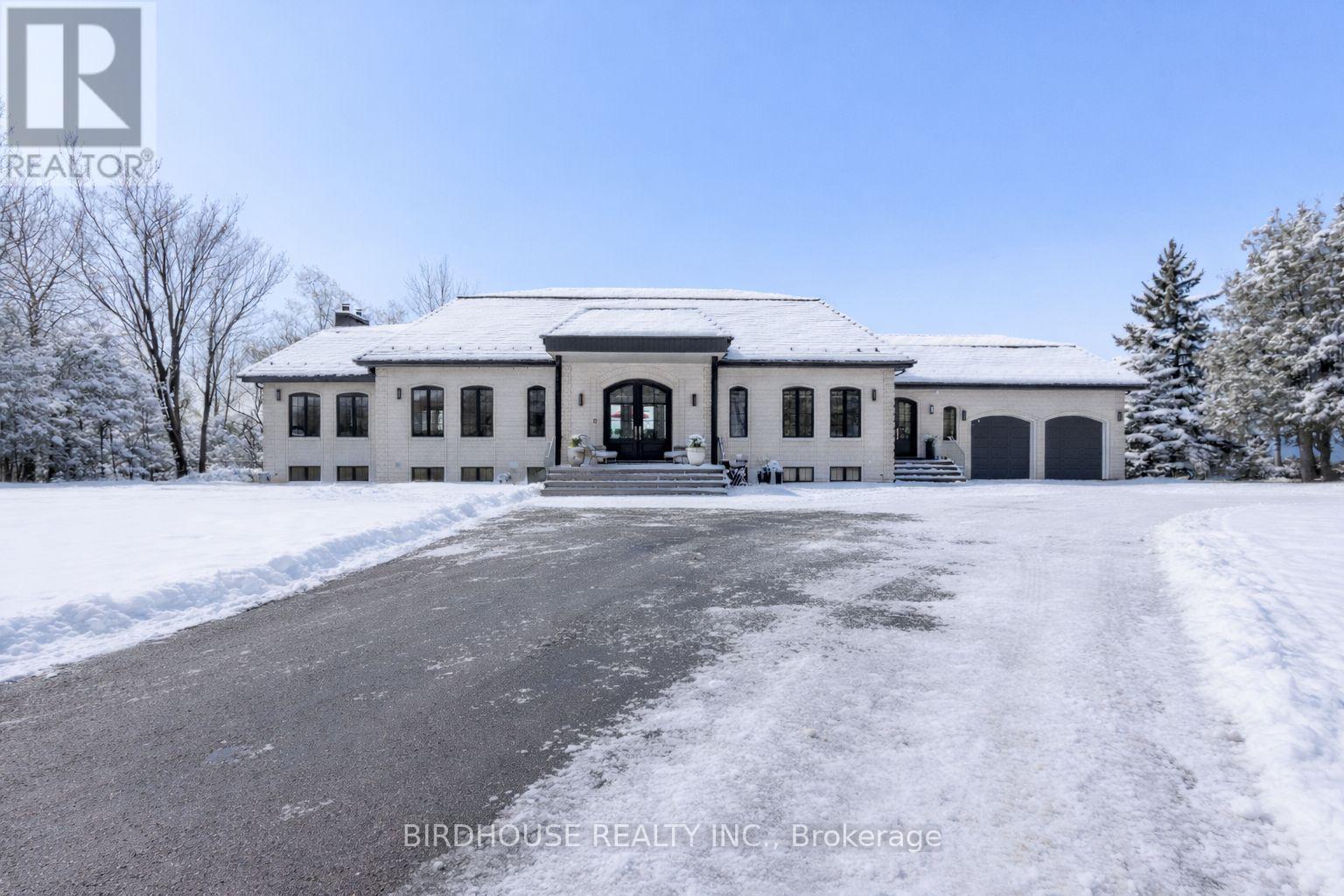 16 GARDEN GATE, Brock, Ontario