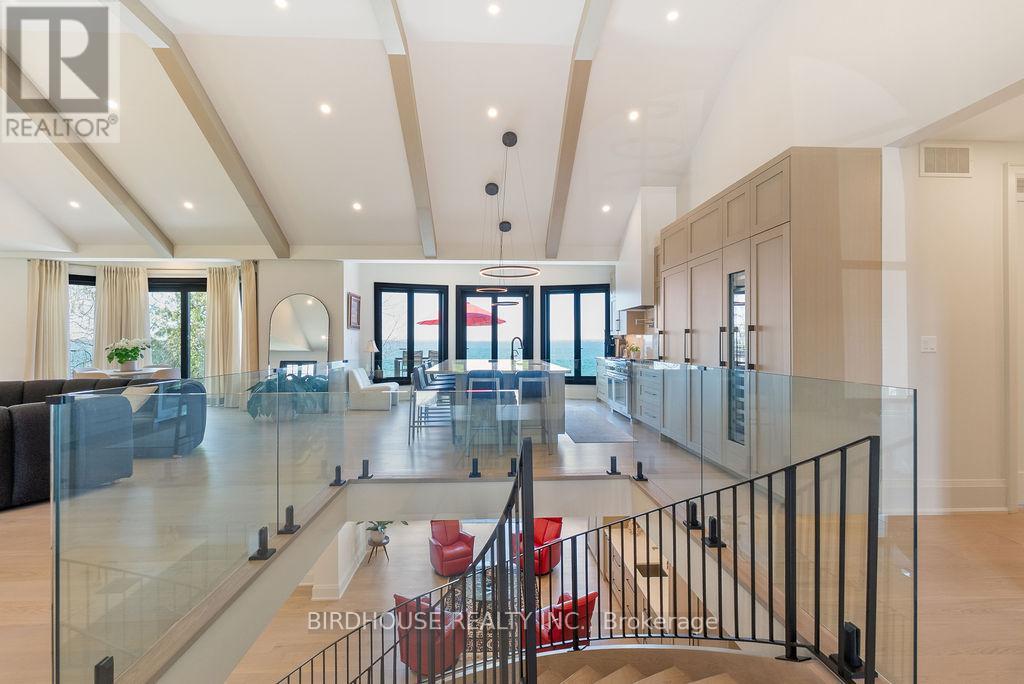 16 Garden Gate, Brock, Ontario  L0K 1A0 - Photo 7 - N12389415