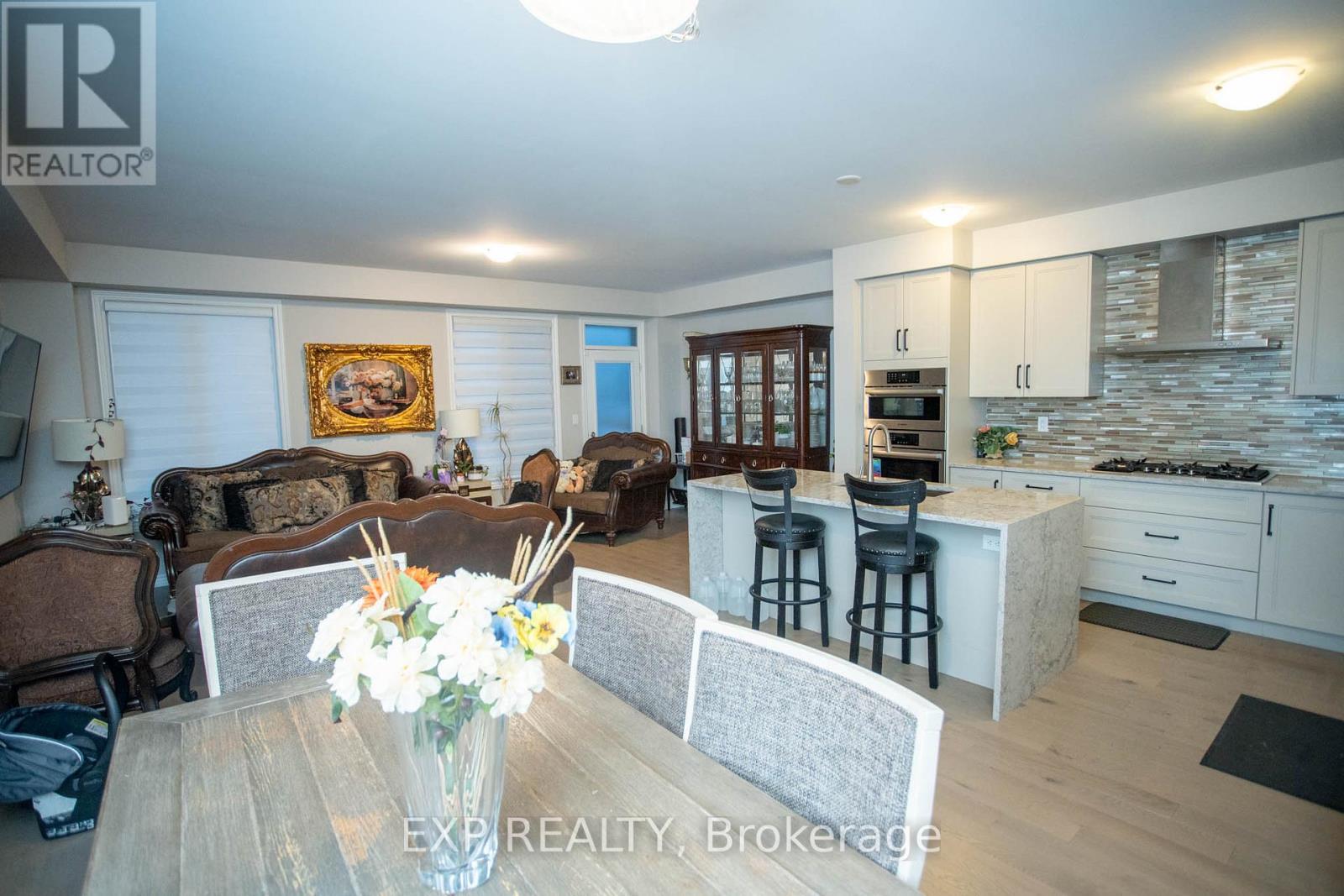 447 Bergamot Avenue, Milton, Ontario  L9T 1E9 - Photo 14 - W12732300