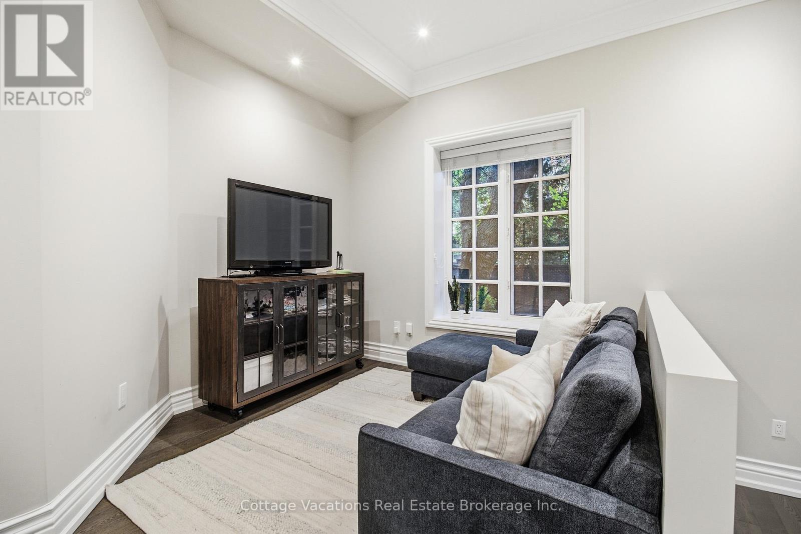 46 Bernard Avenue, Toronto, Ontario  M5R 1R2 - Photo 16 - C12733138