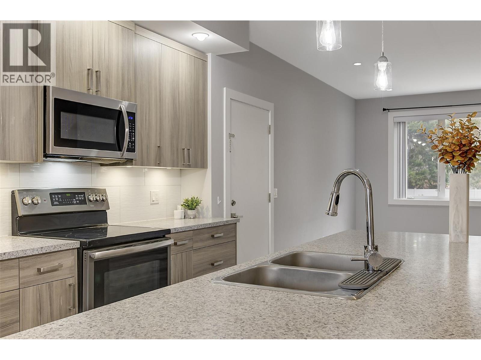 2745 Hewl Road, West Kelowna, British Columbia  V1Z 4E7 - Photo 13 - 10373574