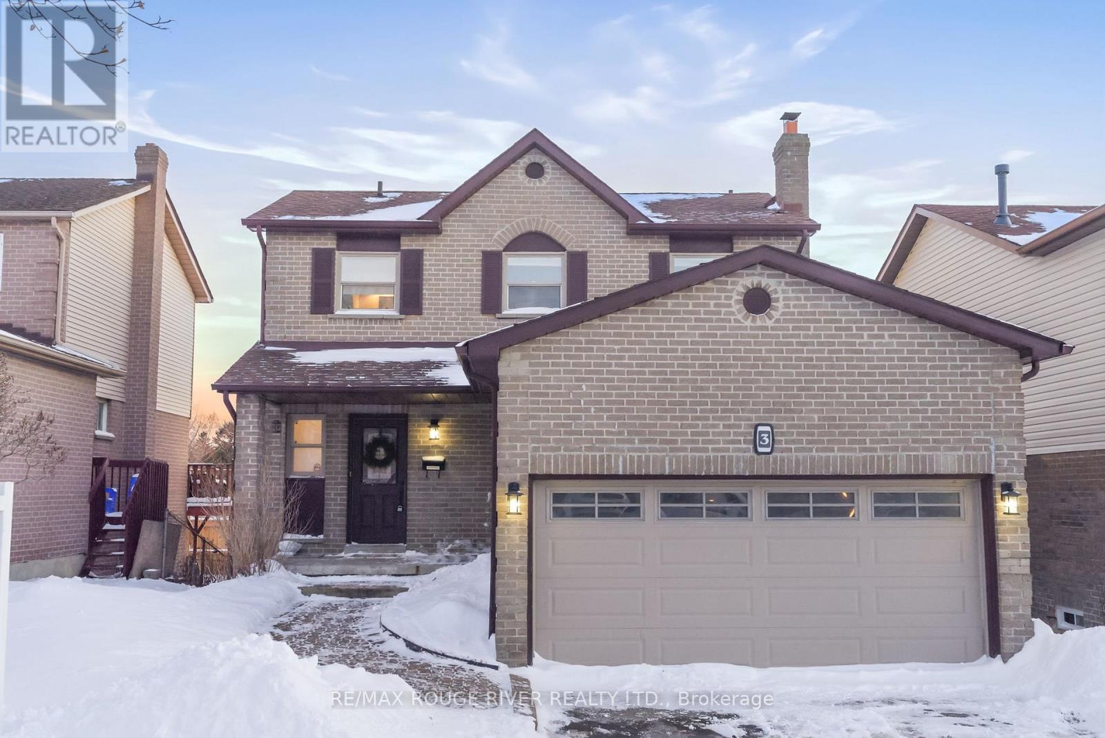 3 CORRAL COURT, Whitby, Ontario