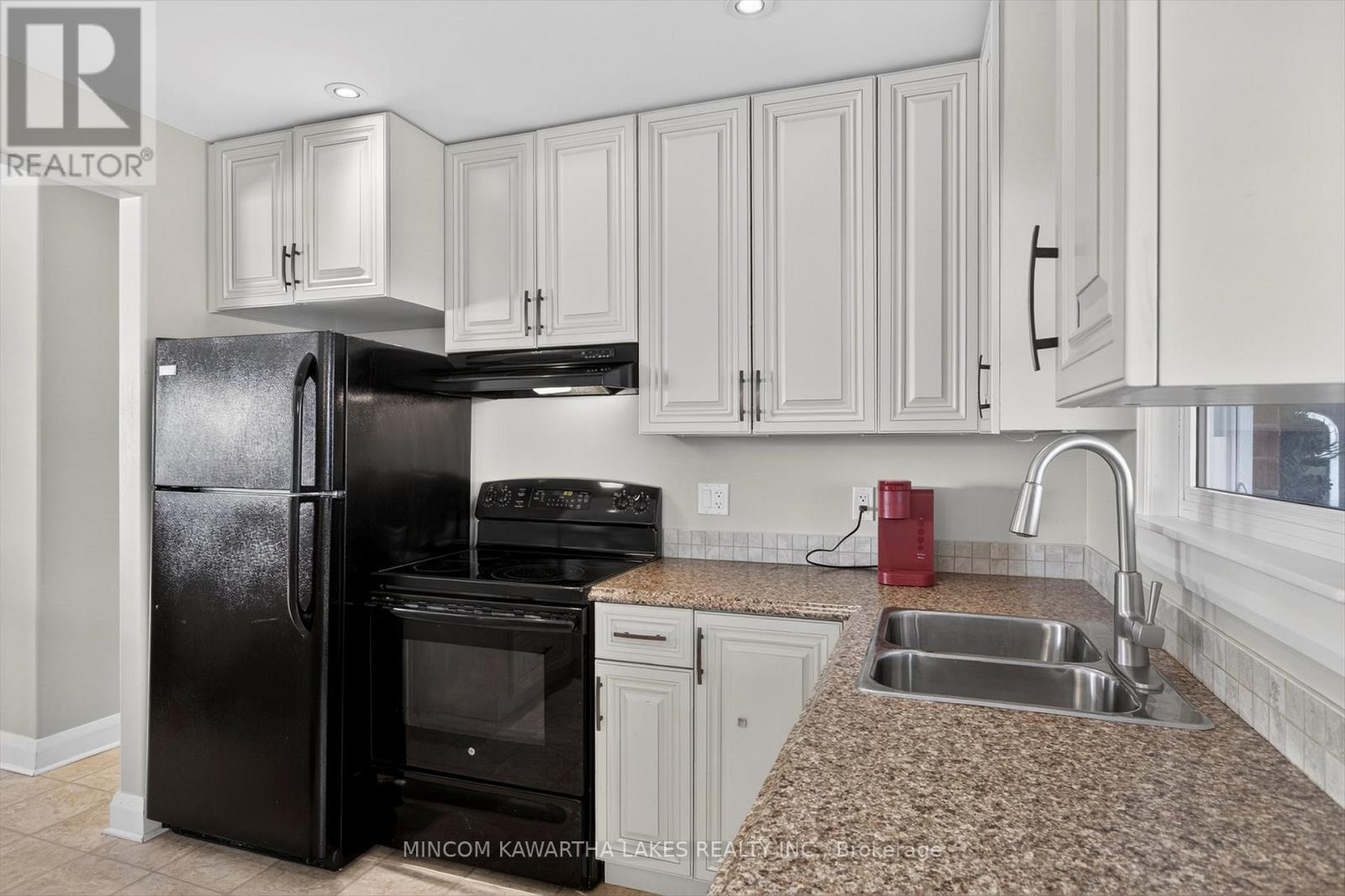 630 Sherbrooke Street, Peterborough, Ontario  K9J 2P6 - Photo 17 - X12733266