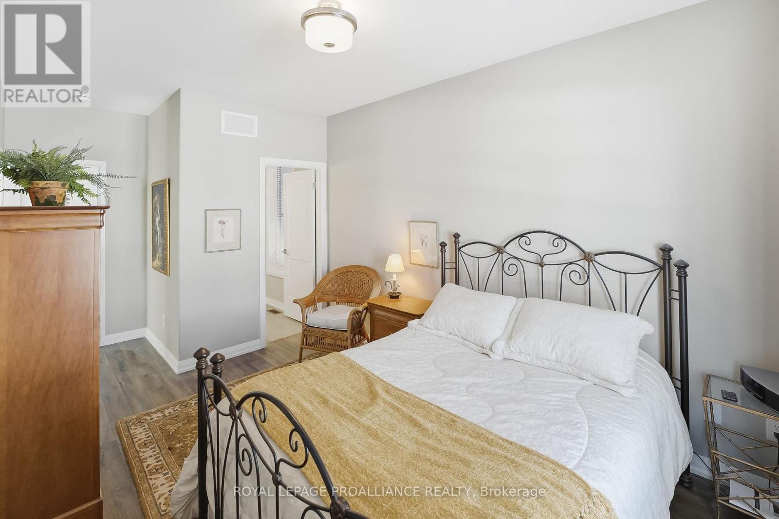 223 Strachan Street, Port Hope, Ontario  L1A 0E7 - Photo 26 - X12733284