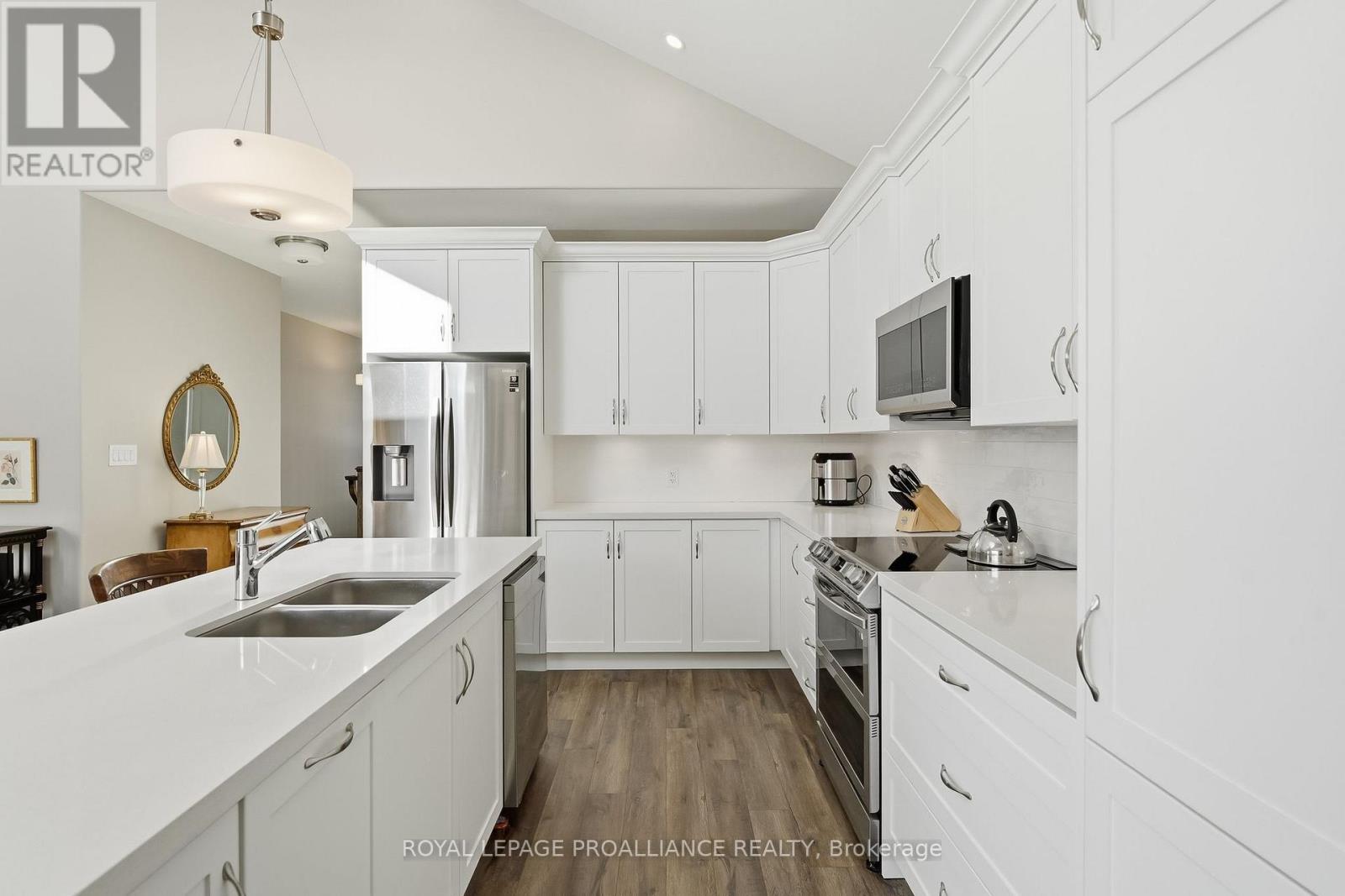 223 Strachan Street, Port Hope, Ontario  L1A 0E7 - Photo 8 - X12733284