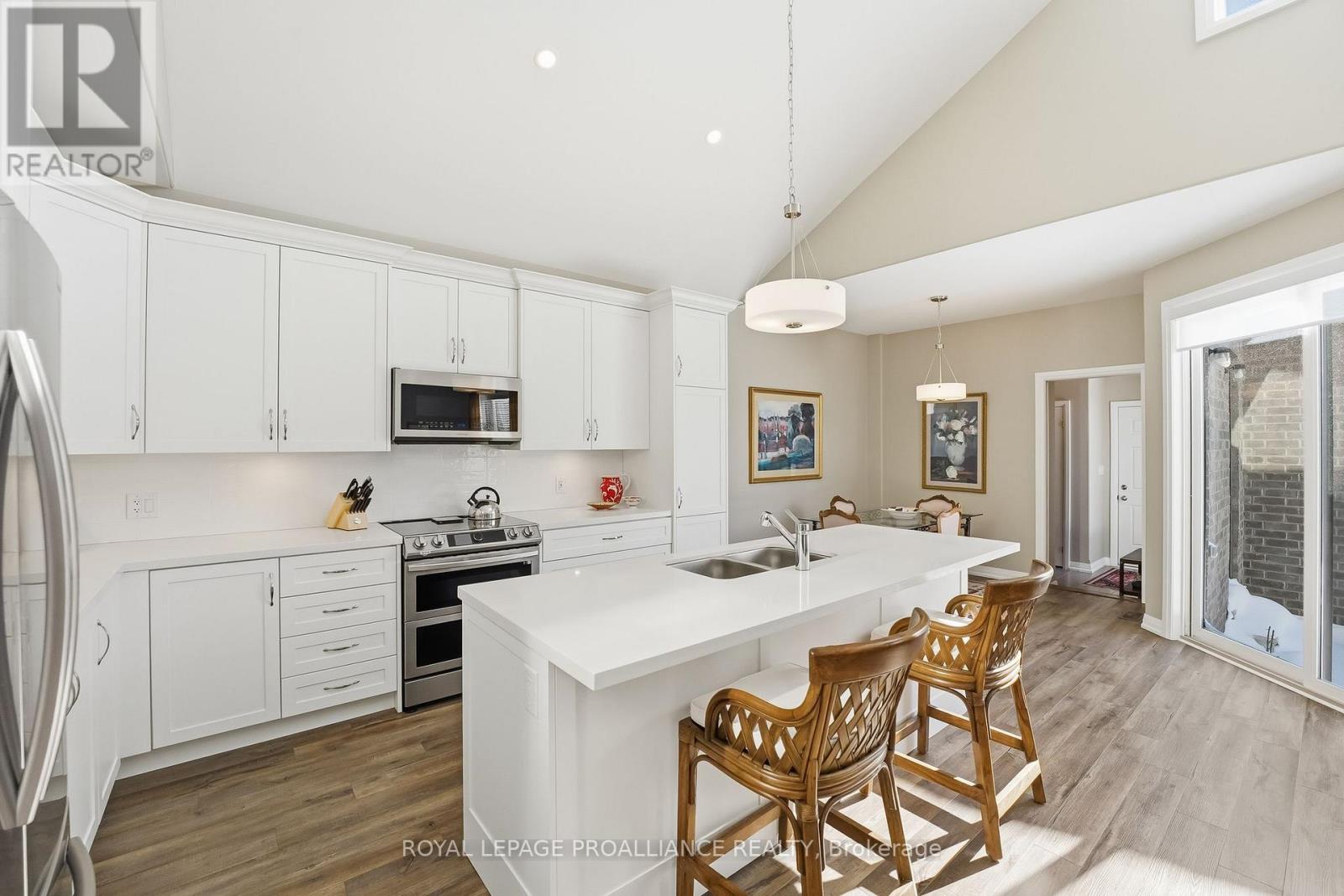 223 Strachan Street, Port Hope, Ontario  L1A 0E7 - Photo 9 - X12733284