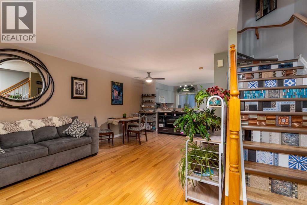 5018 46 Street, Lloydminster, Alberta  T9V 0C5 - Photo 3 - A2281079