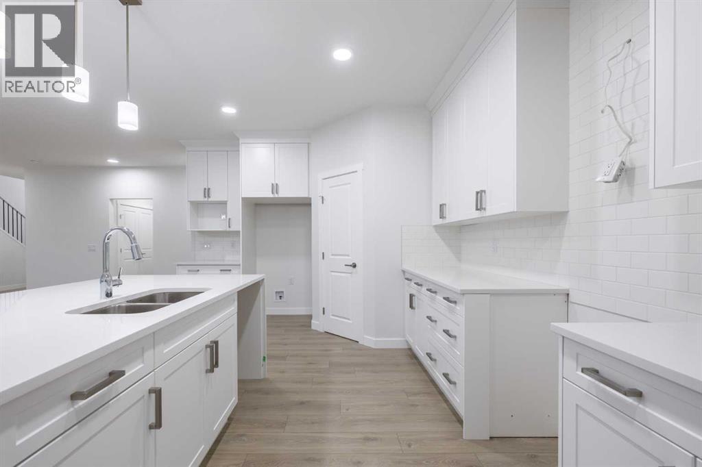 145 Sunstone Way, Balzac, Alberta  T4B 5T5 - Photo 11 - A2261463