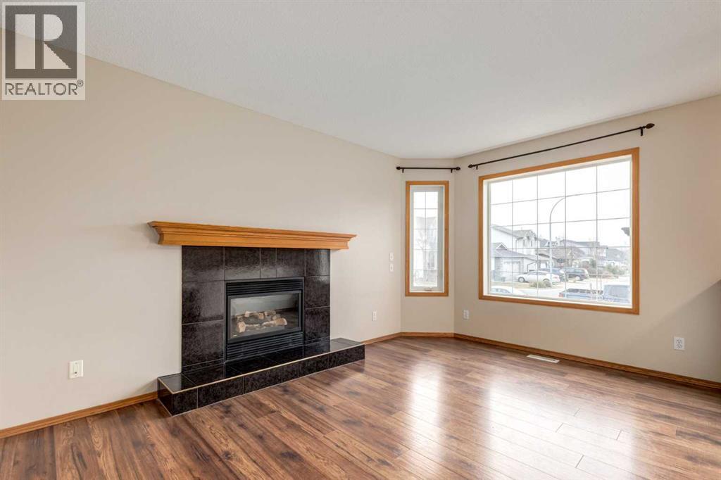 8 Canoe Circle Sw, Airdrie, Alberta  T4B 2L7 - Photo 7 - A2270603