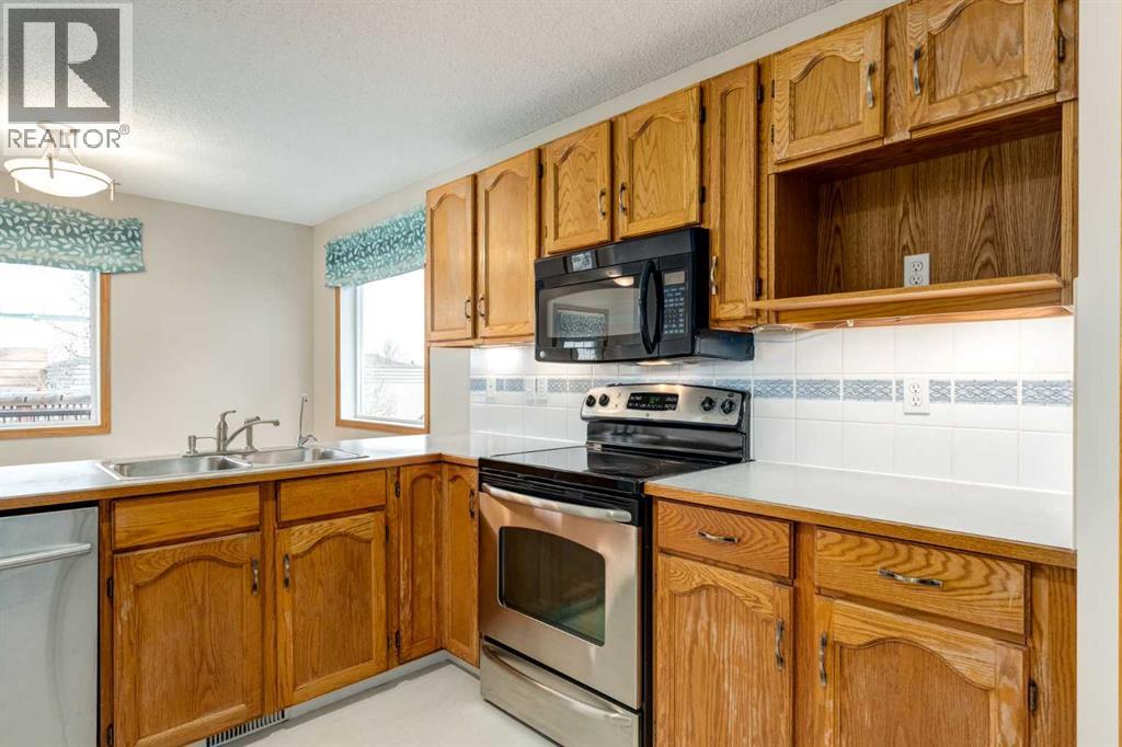 8 Canoe Circle Sw, Airdrie, Alberta  T4B 2L7 - Photo 14 - A2270603