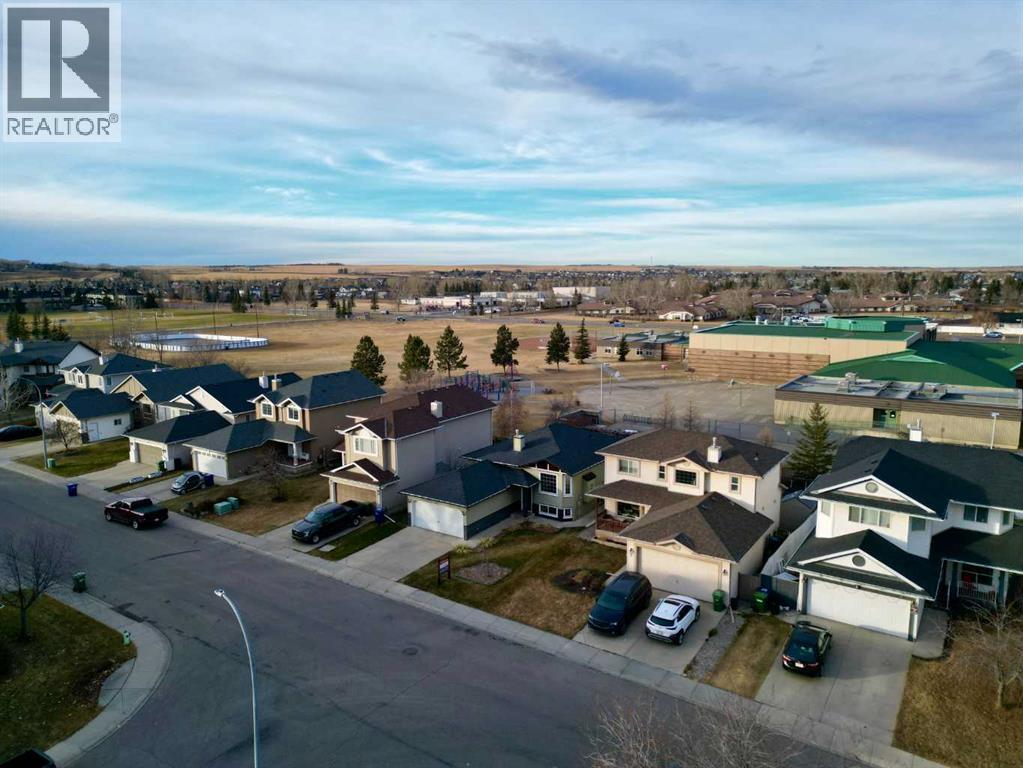 8 Canoe Circle Sw, Airdrie, Alberta  T4B 2L7 - Photo 4 - A2270603