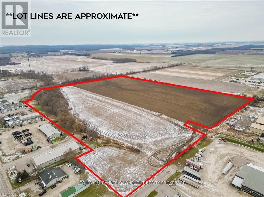 178 Thames Road W, South Huron, Ontario  N0M 1S3 - Photo 2 - X12733146