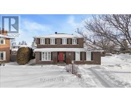 18 IVYLEA STREET, Ottawa, Ontario