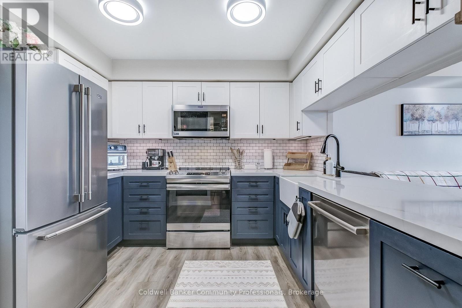 804 - 3845 Lake Shore Boulevard W, Toronto, Ontario  M8W 4Y3 - Photo 10 - W12733302