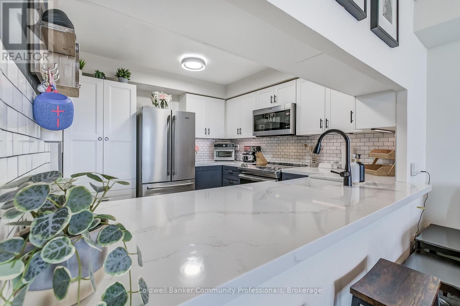 804 - 3845 Lake Shore Boulevard W, Toronto, Ontario  M8W 4Y3 - Photo 15 - W12733302