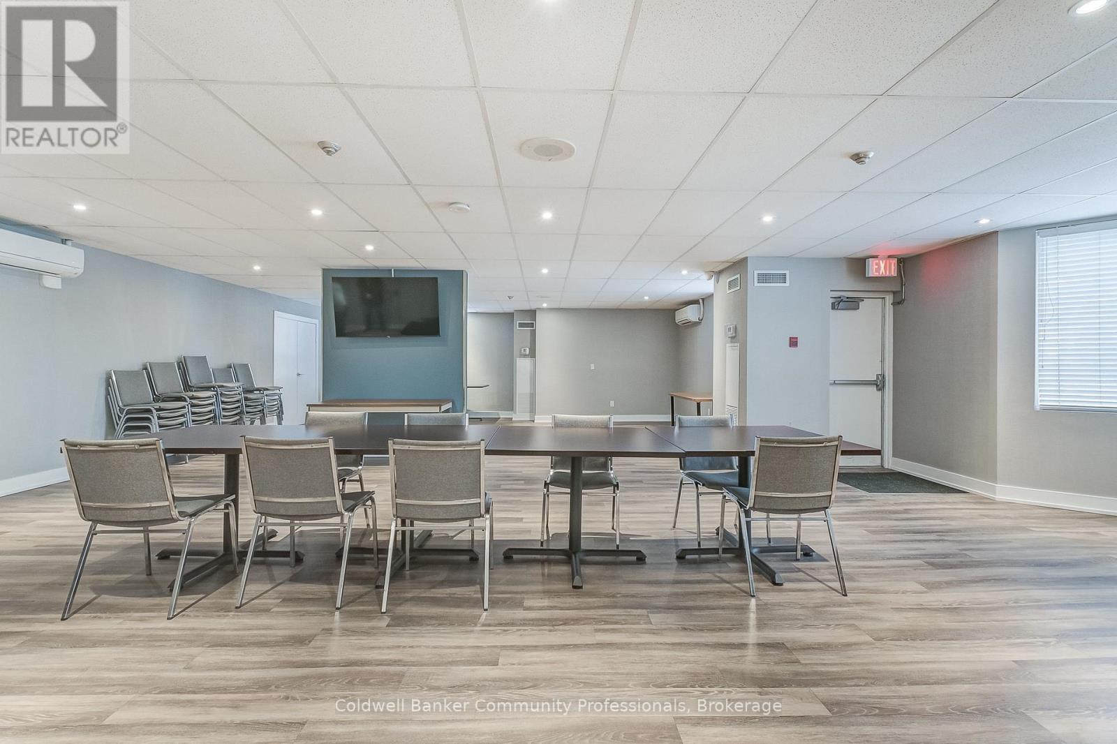 804 - 3845 Lake Shore Boulevard W, Toronto, Ontario  M8W 4Y3 - Photo 45 - W12733302