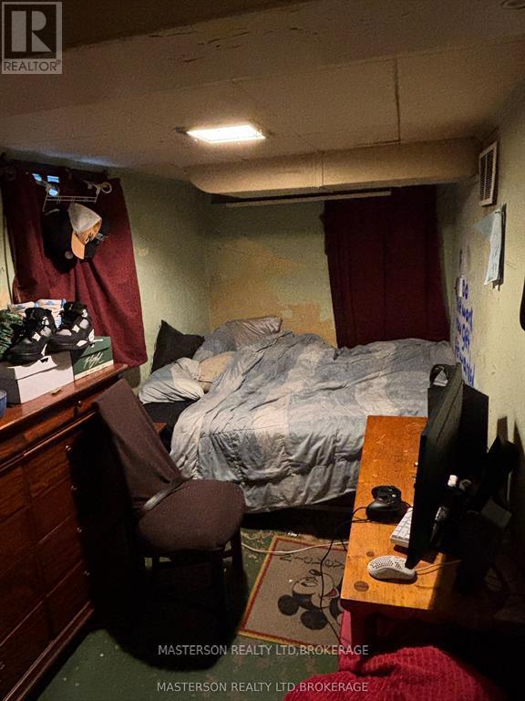 12 Chestnut Street E, St. Catharines, Ontario  L2T 1G5 - Photo 14 - X12733304