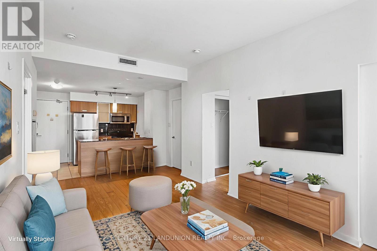 2801 - 38 Grenville Street, Toronto, Ontario  M4Y 1A5 - Photo 2 - C12454965