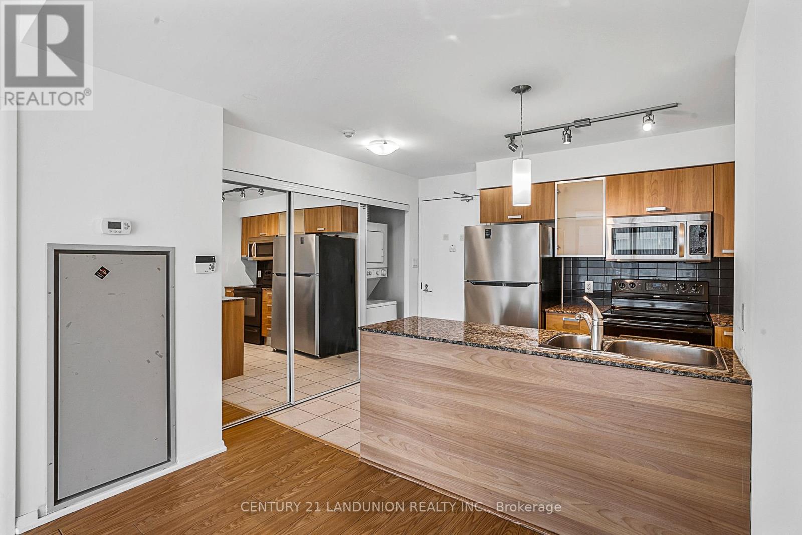 2801 - 38 Grenville Street, Toronto, Ontario  M4Y 1A5 - Photo 3 - C12454965