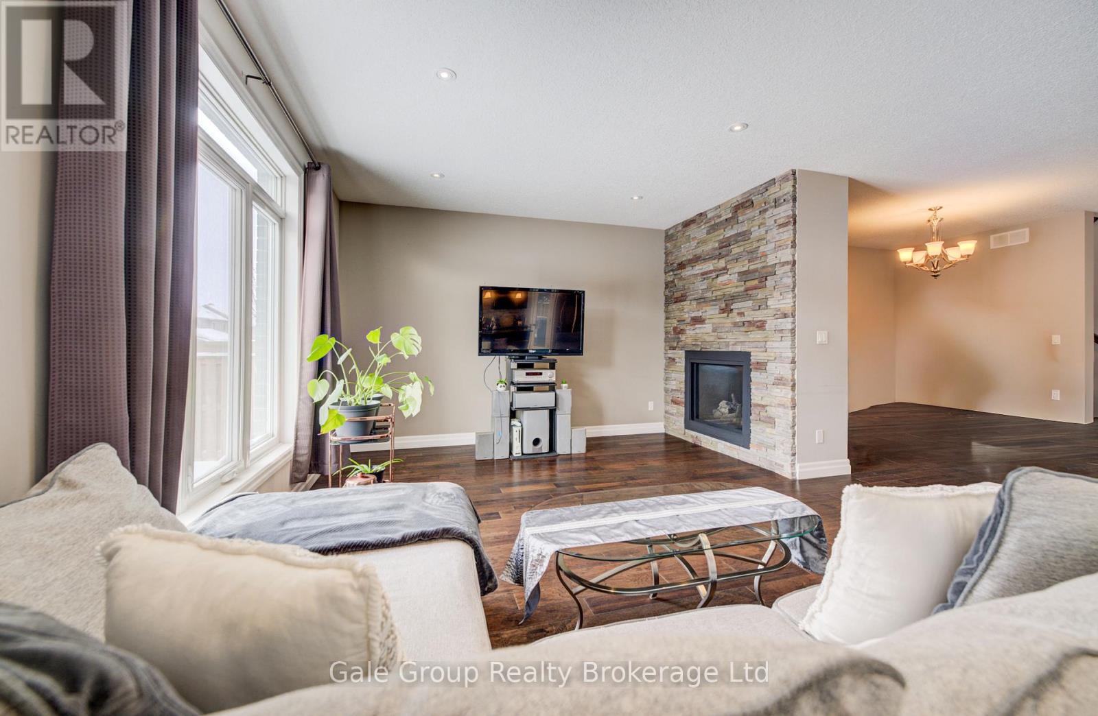 117 Juno Crescent, Woodstock, Ontario  N4T 0A9 - Photo 11 - X12733272