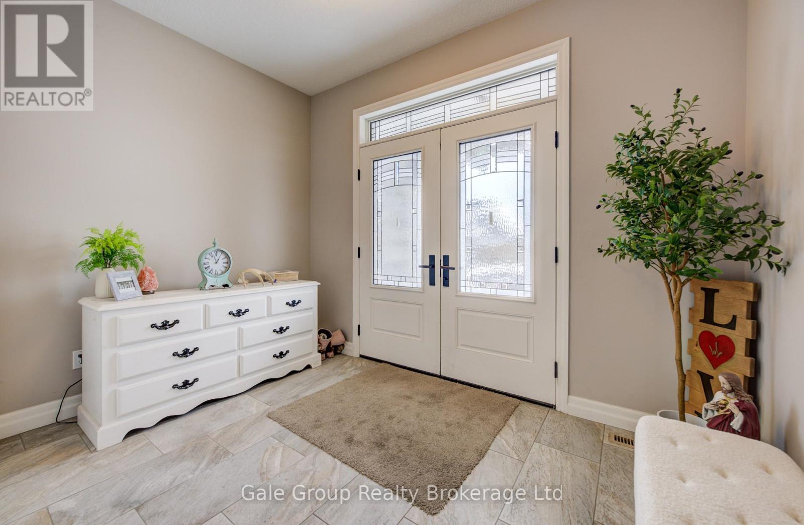 117 Juno Crescent, Woodstock, Ontario  N4T 0A9 - Photo 3 - X12733272