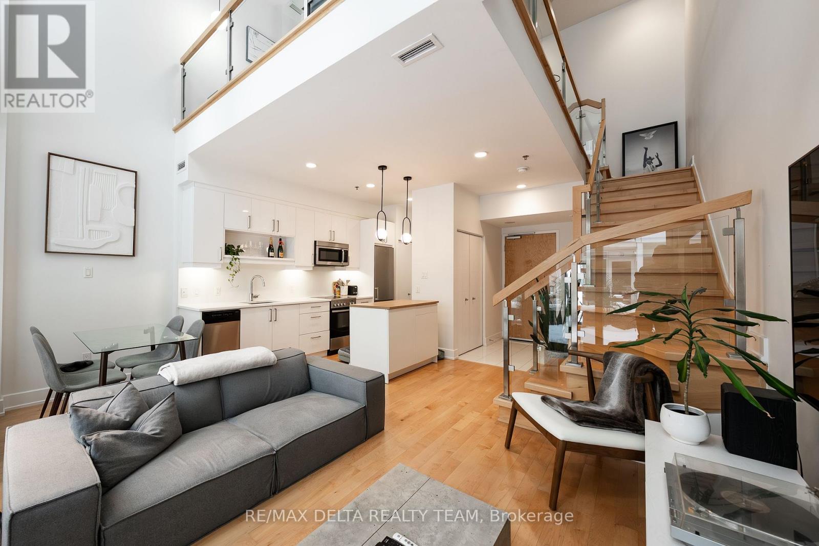 202 - 197 Lisgar Street, Ottawa, Ontario  K2P 0C3 - Photo 12 - X12728490