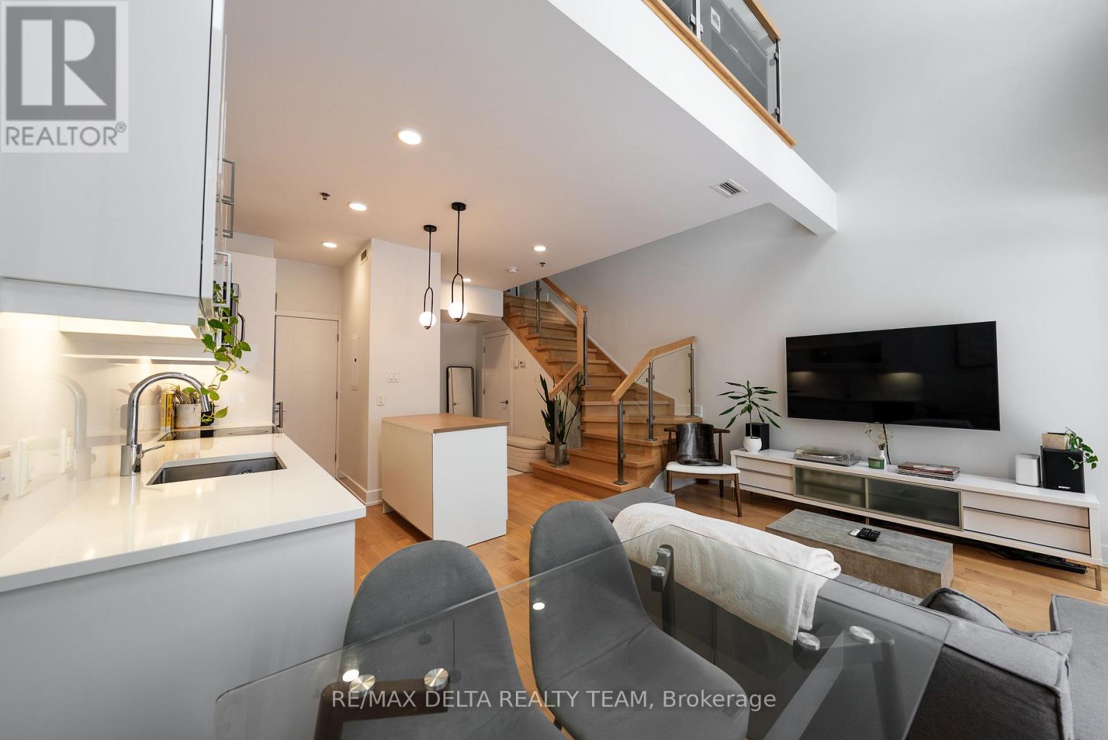 202 - 197 Lisgar Street, Ottawa, Ontario  K2P 0C3 - Photo 8 - X12728490