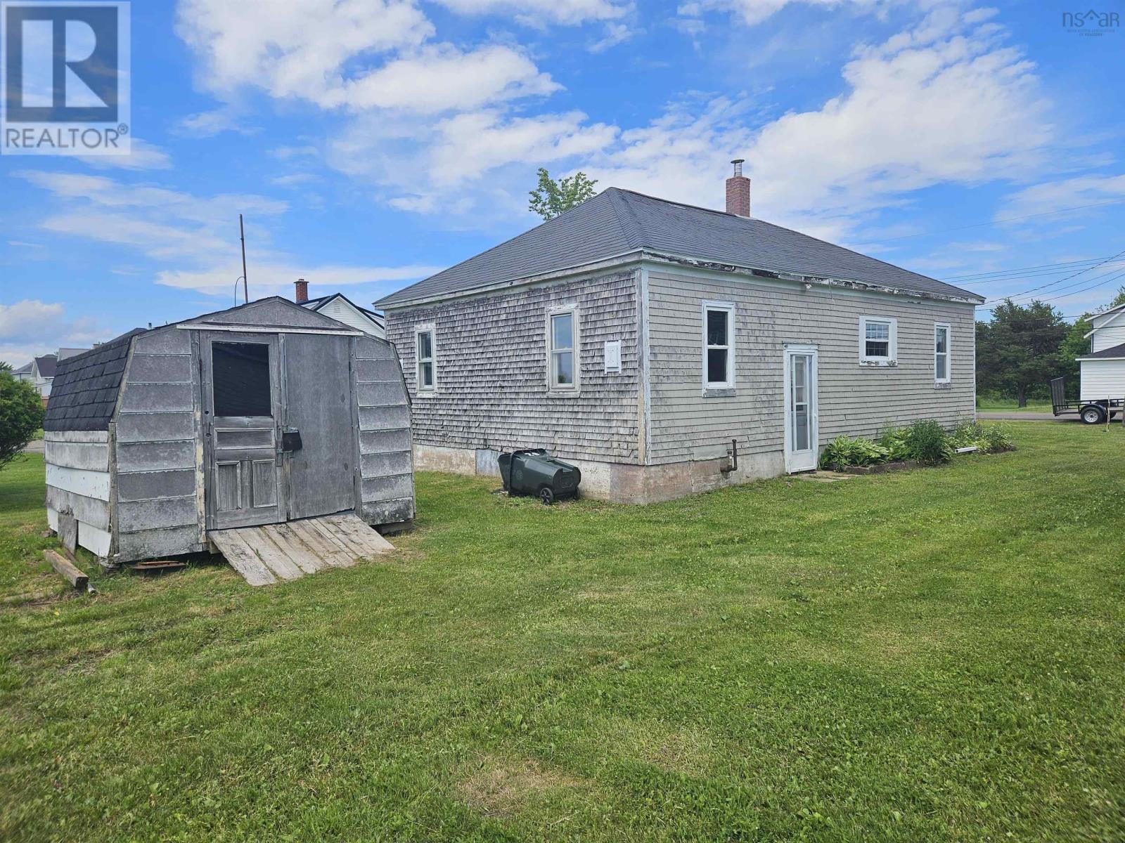 29 Cowan Street, Springhill, Nova Scotia  B0M 1X0 - Photo 4 - 202516659