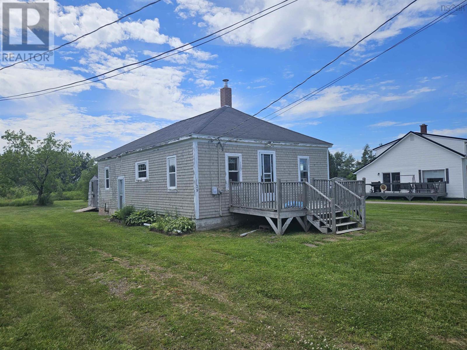29 Cowan Street, Springhill, Nova Scotia  B0M 1X0 - Photo 5 - 202516659