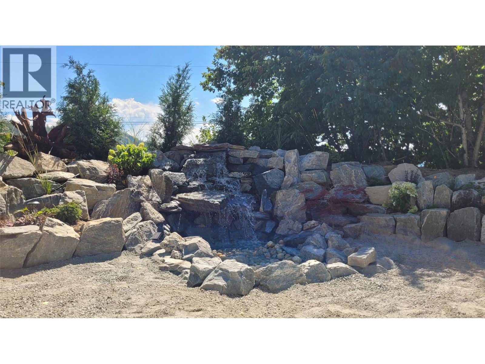 7704 97a Highway, Mara, British Columbia  V0E 2K0 - Photo 48 - 10373369