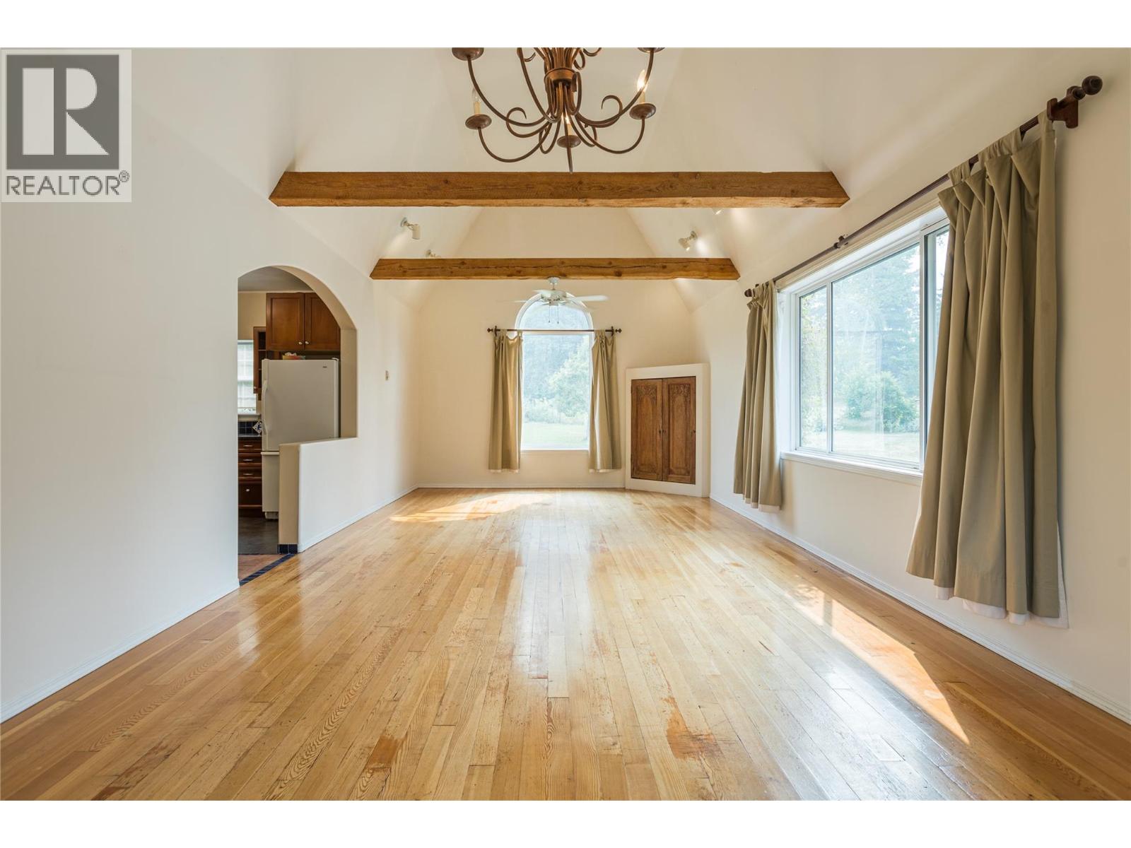 7704 97a Highway, Mara, British Columbia  V0E 2K0 - Photo 17 - 10373369