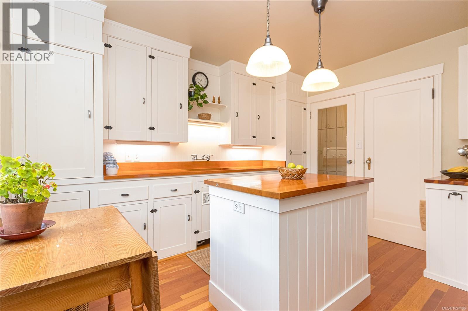 2169 Mcneill Ave, Oak Bay, British Columbia  V8S 2Y4 - Photo 12 - 1024190