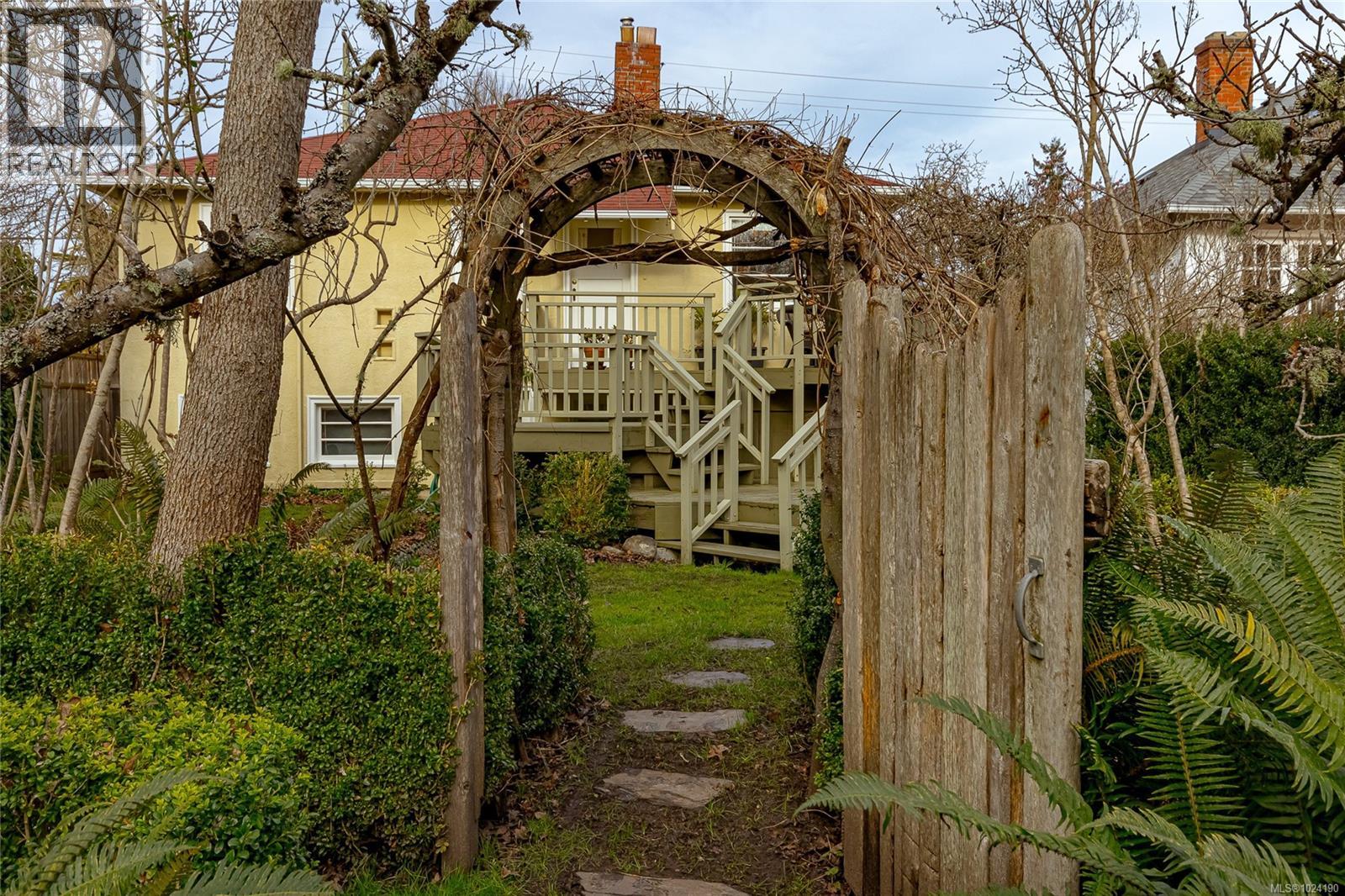 2169 Mcneill Ave, Oak Bay, British Columbia  V8S 2Y4 - Photo 32 - 1024190