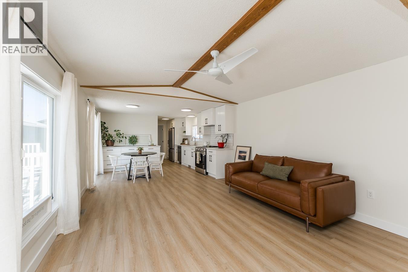 2914 Greenforest Crescent, Prince George, British Columbia  V2K 5B5 - Photo 8 - R3083607