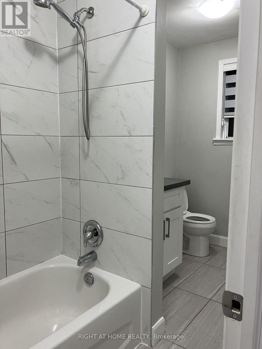 3 - 47 Dawes Road, Toronto, Ontario  M4C 5B1 - Photo 5 - E12733124