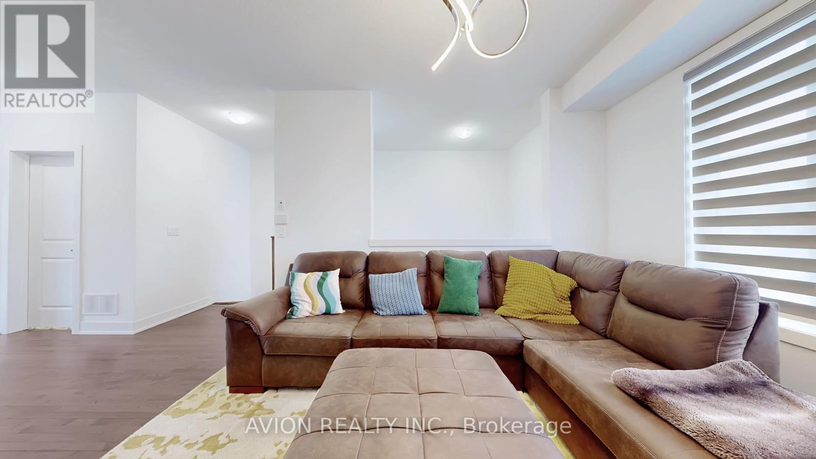 Upper - 7 Elkington Crescent, Whitby, Ontario  L1P 0L7 - Photo 6 - E12733156