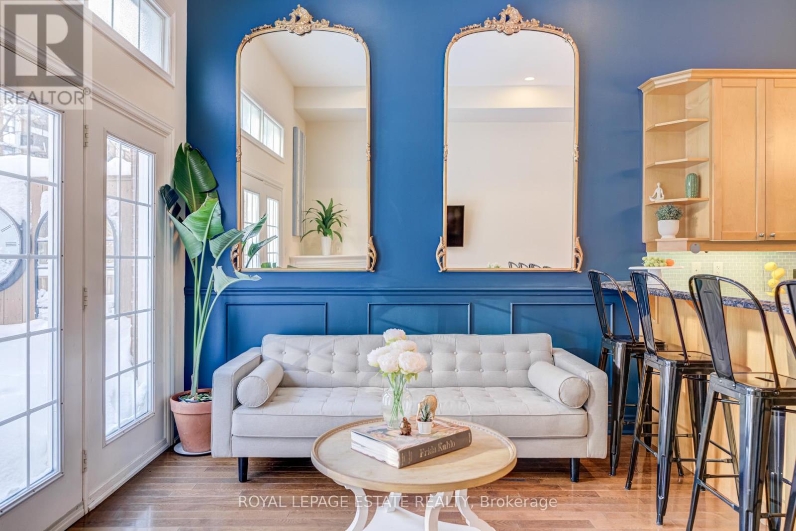 59 Halsey Avenue, Toronto, Ontario  M4B 1A6 - Photo 11 - E12733228