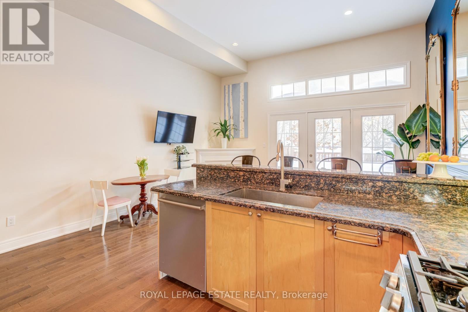 59 Halsey Avenue, Toronto, Ontario  M4B 1A6 - Photo 18 - E12733228