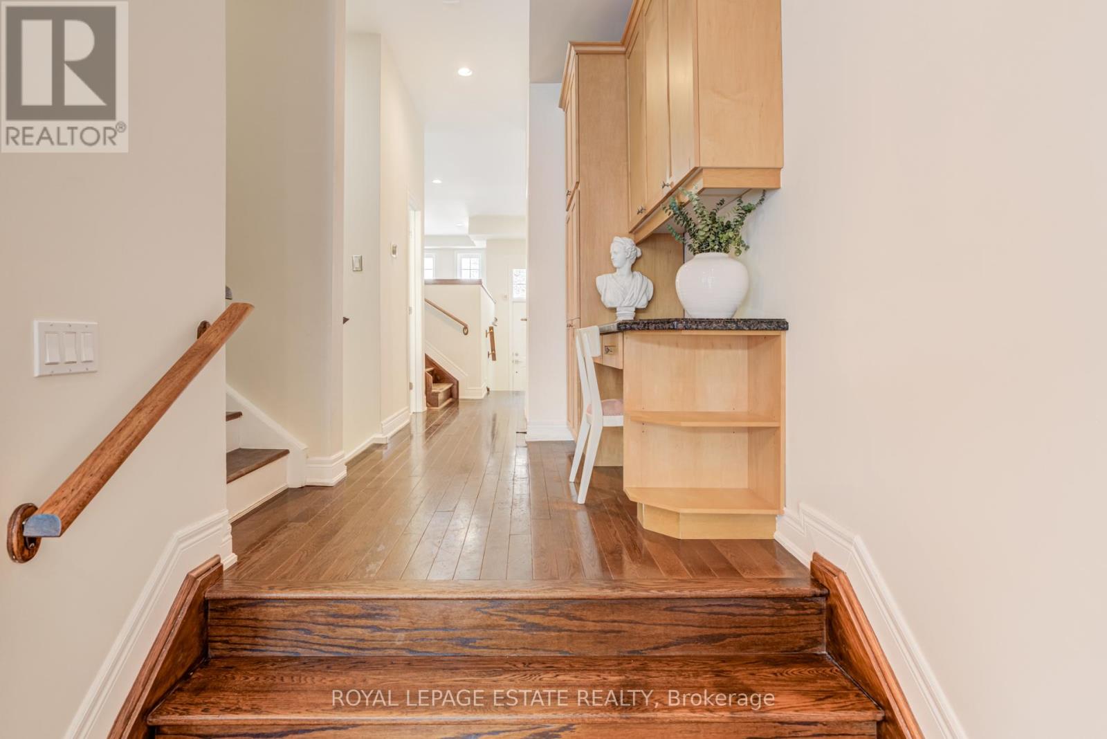 59 Halsey Avenue, Toronto, Ontario  M4B 1A6 - Photo 19 - E12733228