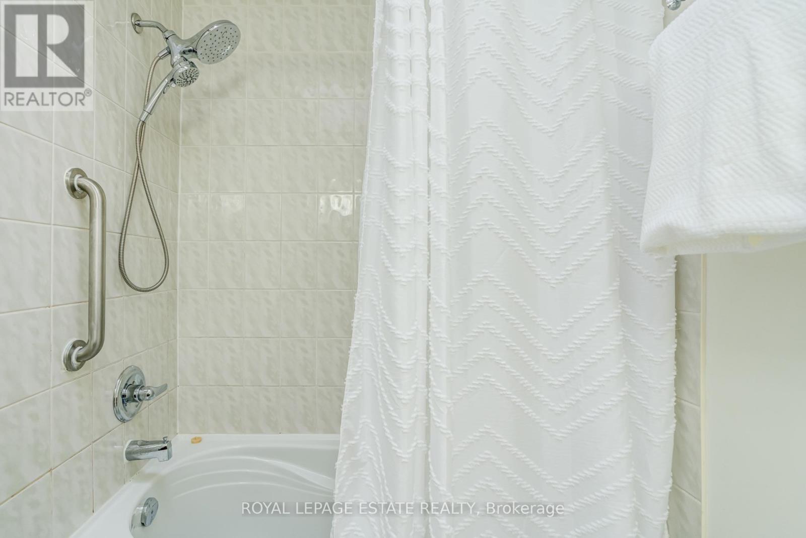 59 Halsey Avenue, Toronto, Ontario  M4B 1A6 - Photo 33 - E12733228