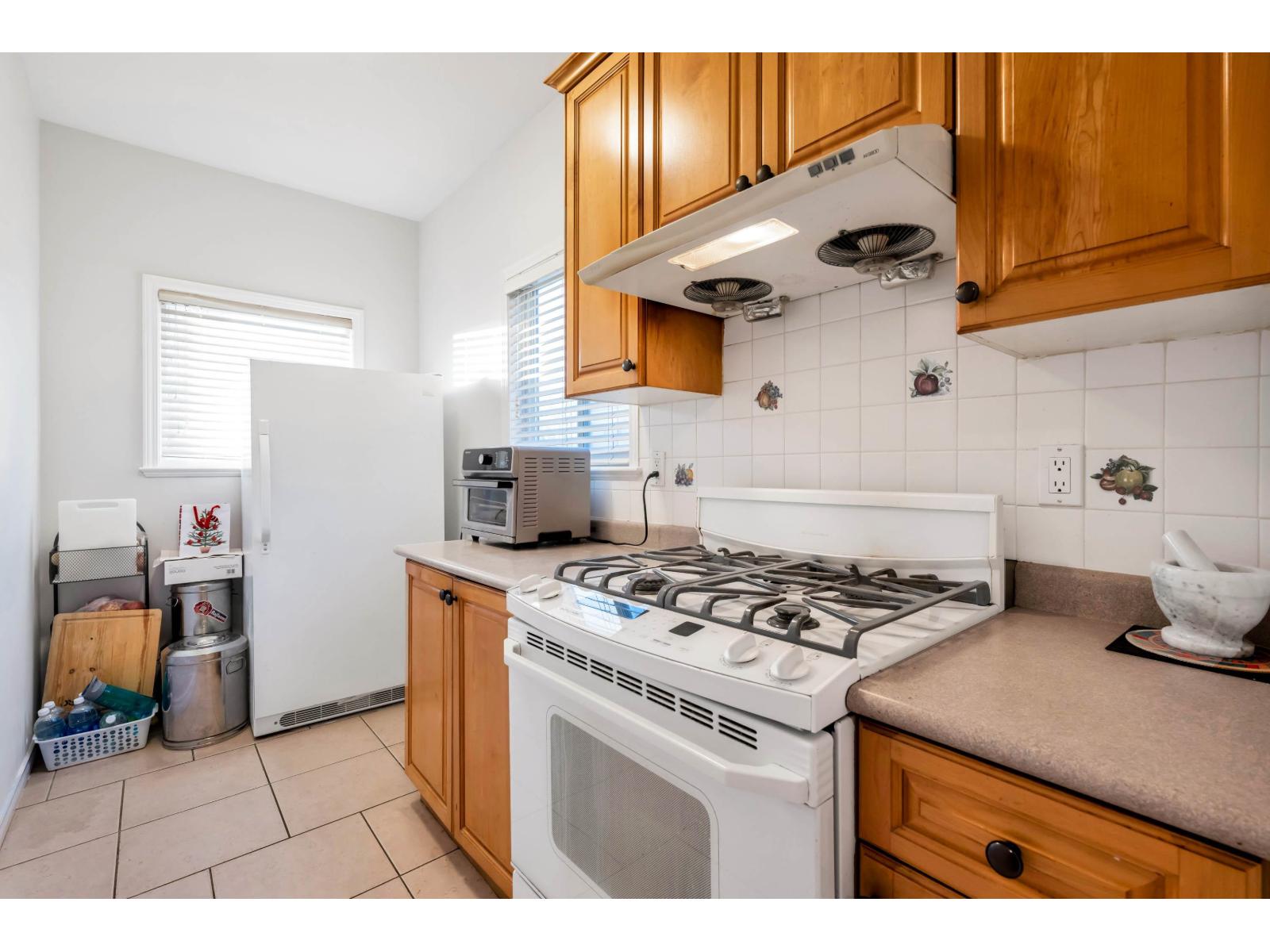 7452 Wiltshire Drive, Surrey, British Columbia  V3S 2Y7 - Photo 11 - R3079373