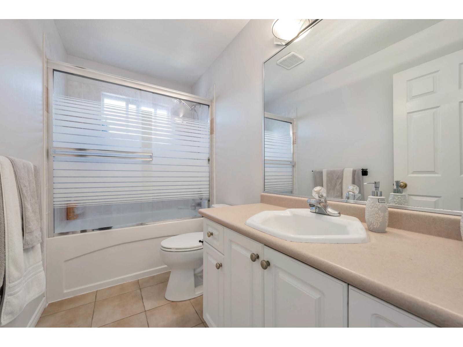 7452 Wiltshire Drive, Surrey, British Columbia  V3S 2Y7 - Photo 18 - R3079373