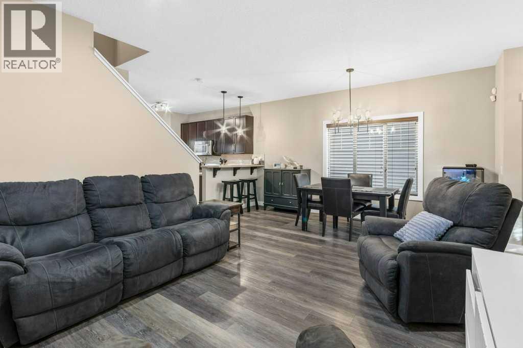 32 Royal Birch Park Nw, Calgary, Alberta  T3G 0B8 - Photo 7 - A2280645