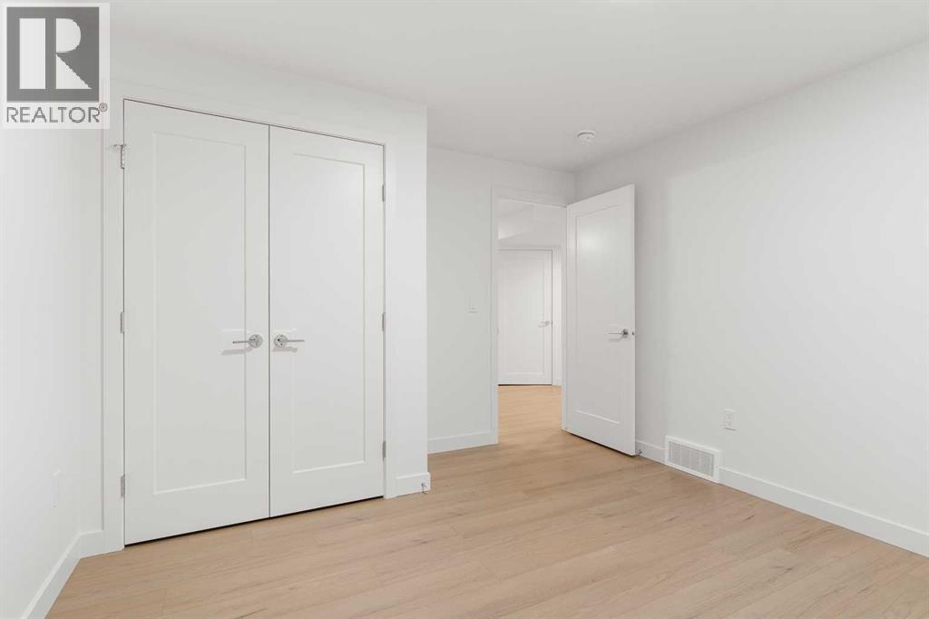 1012 70 Avenue Sw, Calgary, Alberta  T2V 4A8 - Photo 35 - A2281261