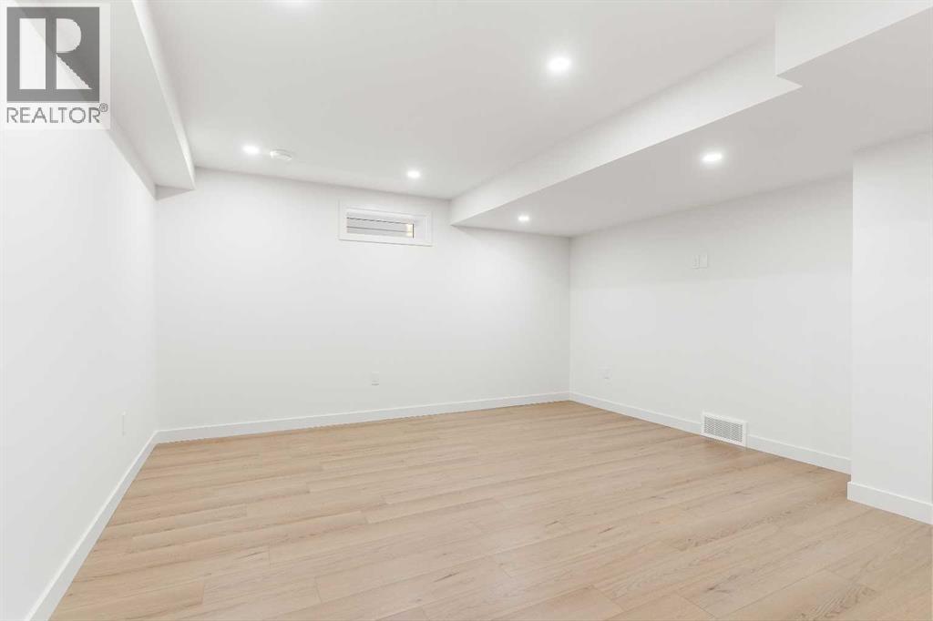 1012 70 Avenue Sw, Calgary, Alberta  T2V 4A8 - Photo 32 - A2281261