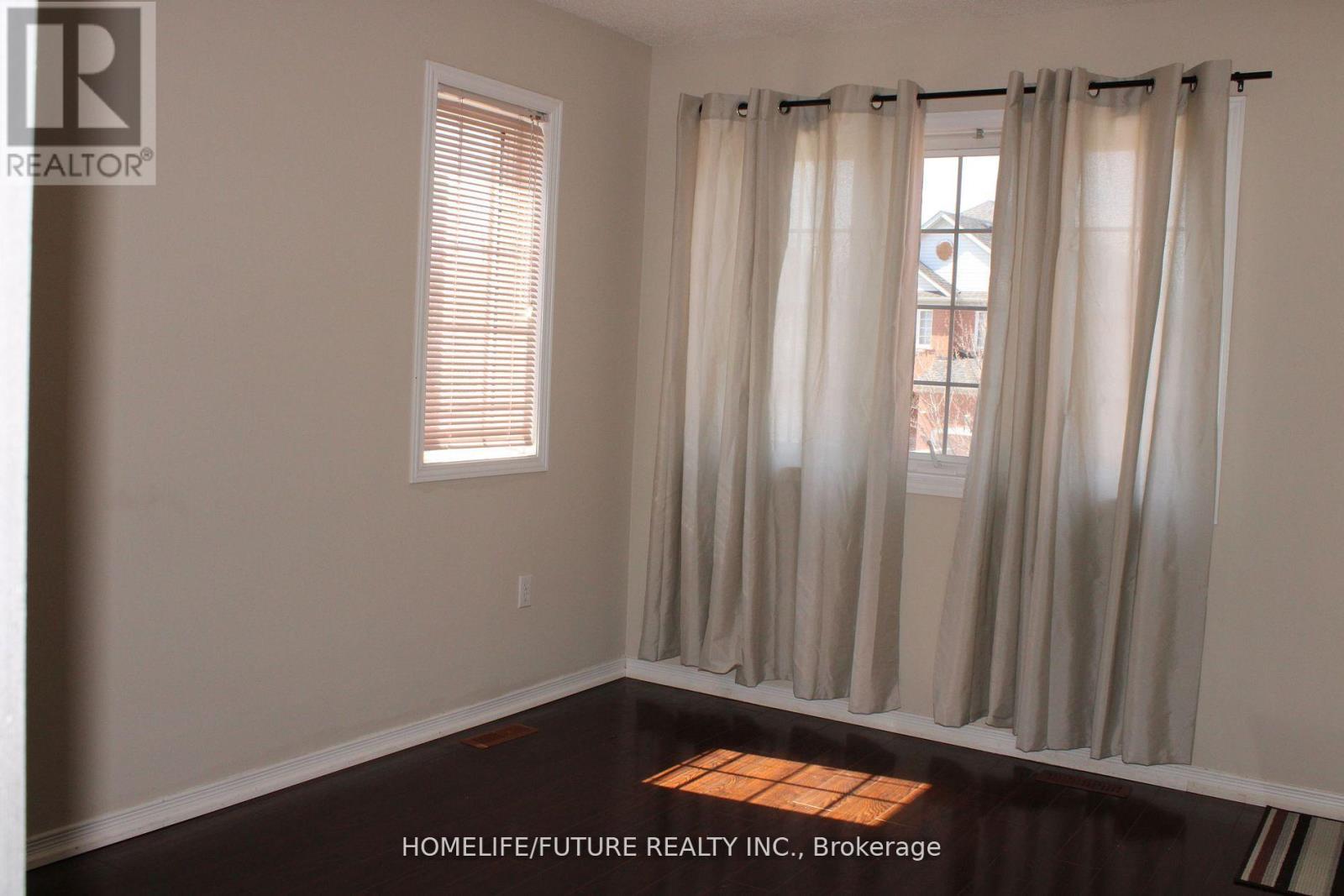 33 Tara Crescent, Markham, Ontario  L3S 4S7 - Photo 14 - N12733206