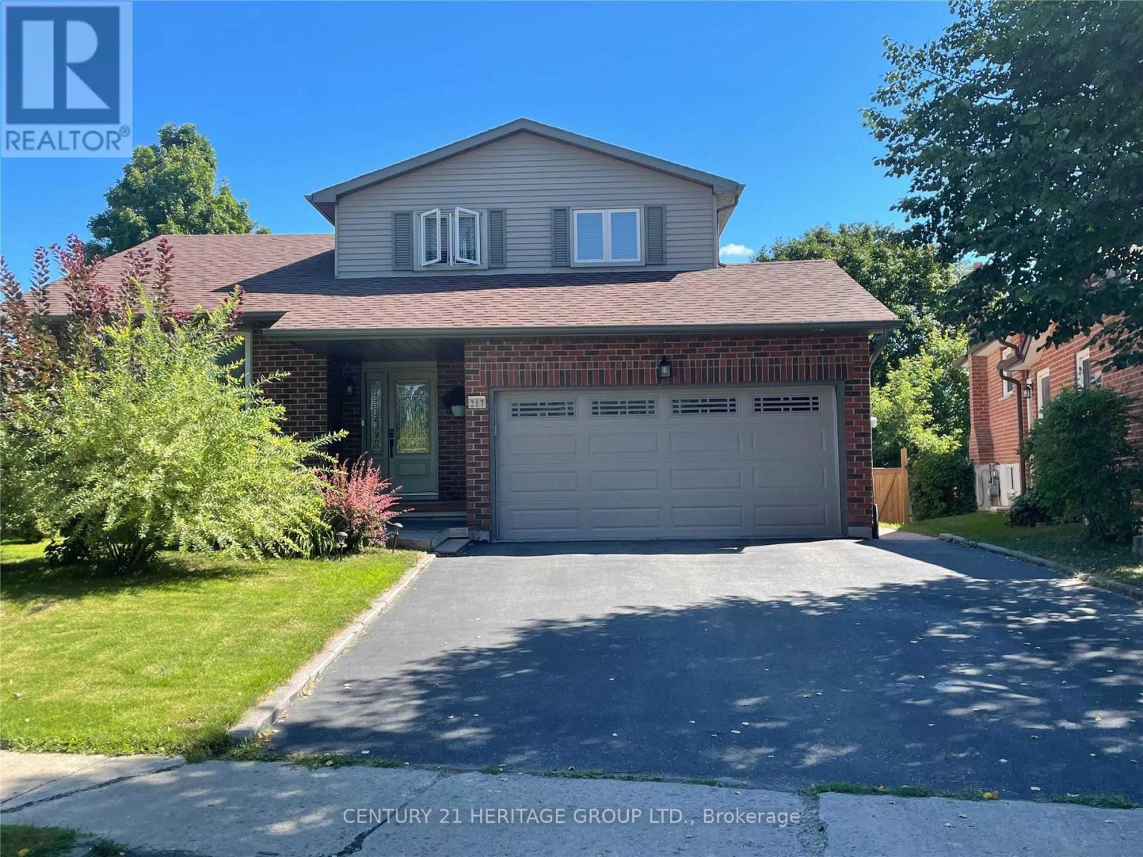 217 YORKSHIRE DRIVE, Newmarket, Ontario