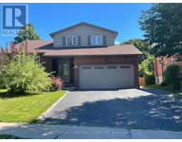 217 YORKSHIRE DRIVE, Newmarket, Ontario